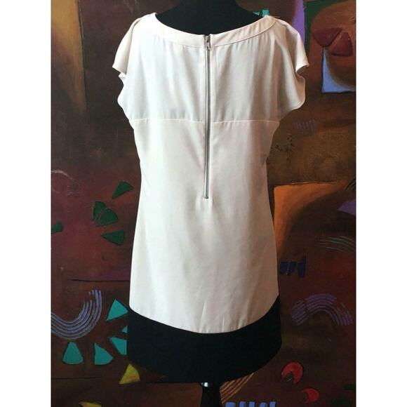 Forever 21 Cream Black Color block Mini Dress Sz Medium - Picture 11 of 12